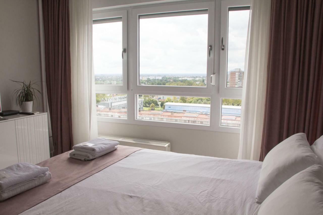 Penthouse “Sky 16” Studio Apartment Zágráb Kültér fotó