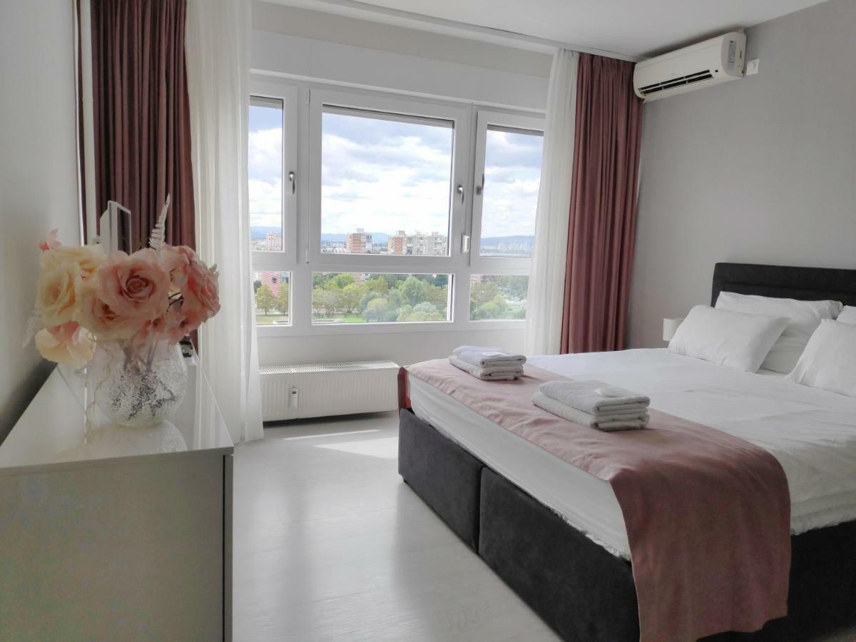 Penthouse “Sky 16” Studio Apartment Zágráb Kültér fotó