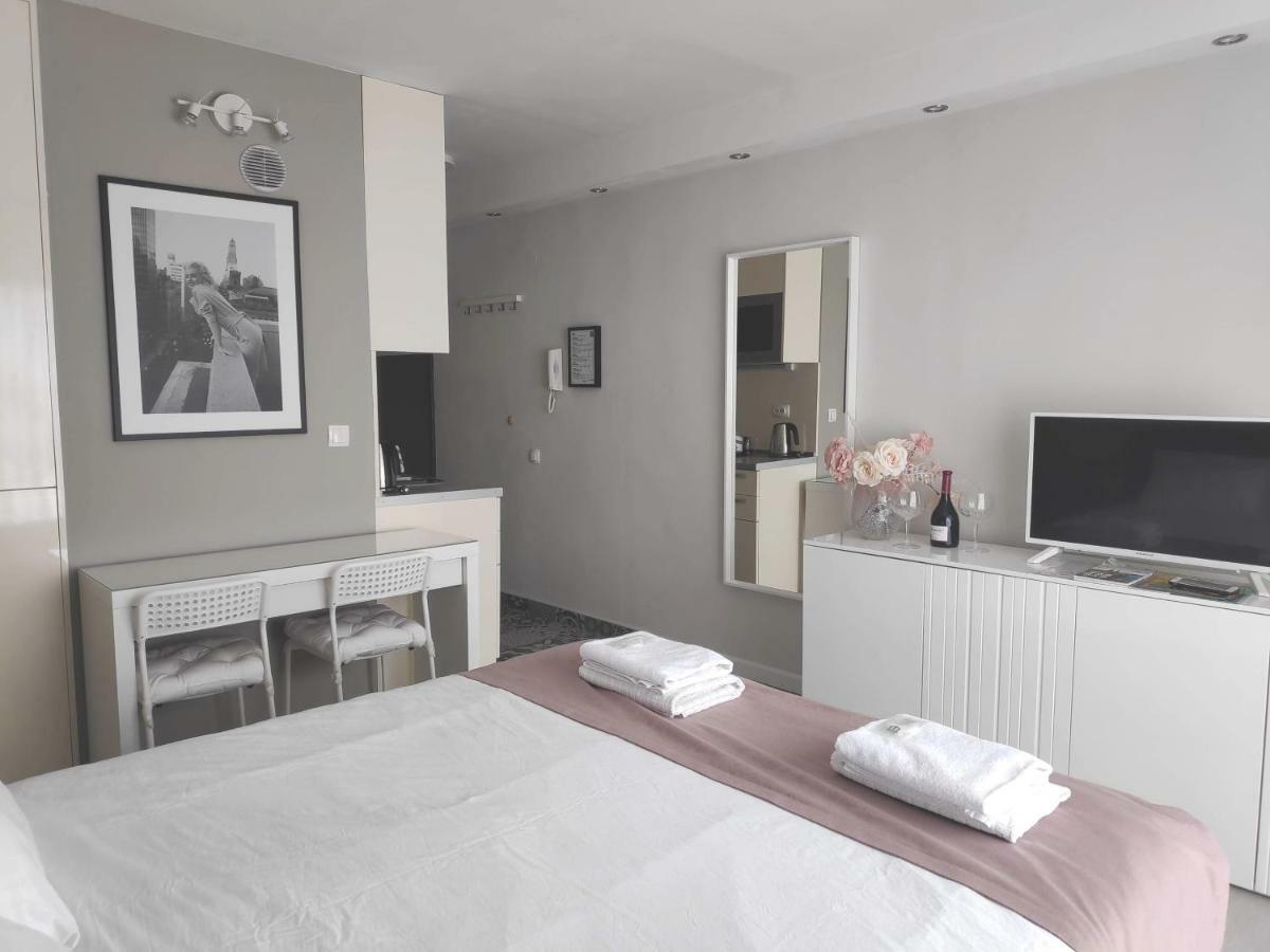 Penthouse “Sky 16” Studio Apartment Zágráb Kültér fotó